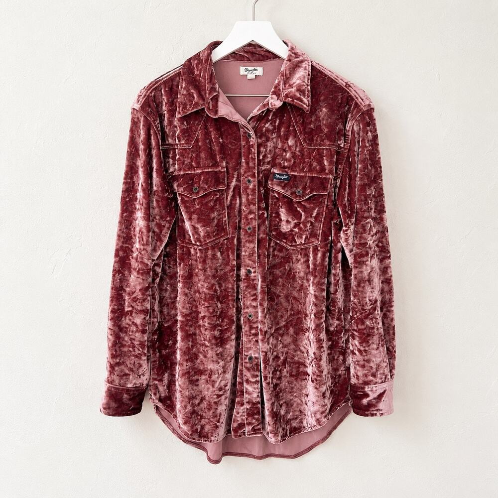 Wrangler Retro Wine Crush Velvet Western Snap Boyfriend Shirt Women’s S